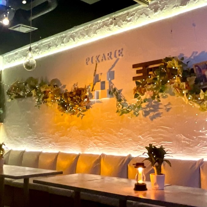 ピカリエリゾート店内4