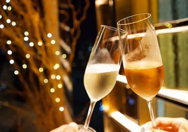 渋谷ピカリエは、貸切に特化したおしゃれ居酒屋です!
20人・30人・40・70人など大人数貸切・送別会はお任せください!