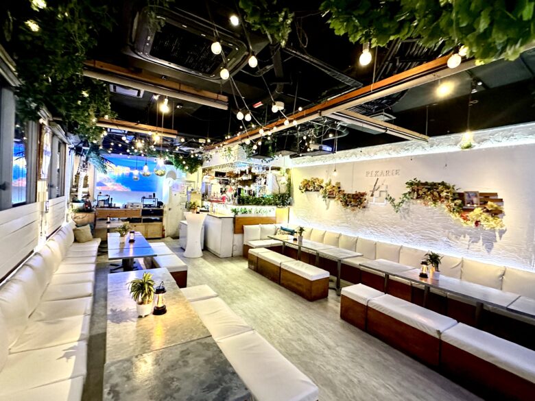 渋谷で歓迎会/送迎会を貸切でするなら『渋谷ピカリエ』
当店は飲み放題付きのコースを多数ご用意しておりますので歓迎会や送迎会などの大人数での貸切には最適です!さらに貸切でのご利用で音響機器やマイク・プロジェクターなどが【無料】でご利用いただけます♪