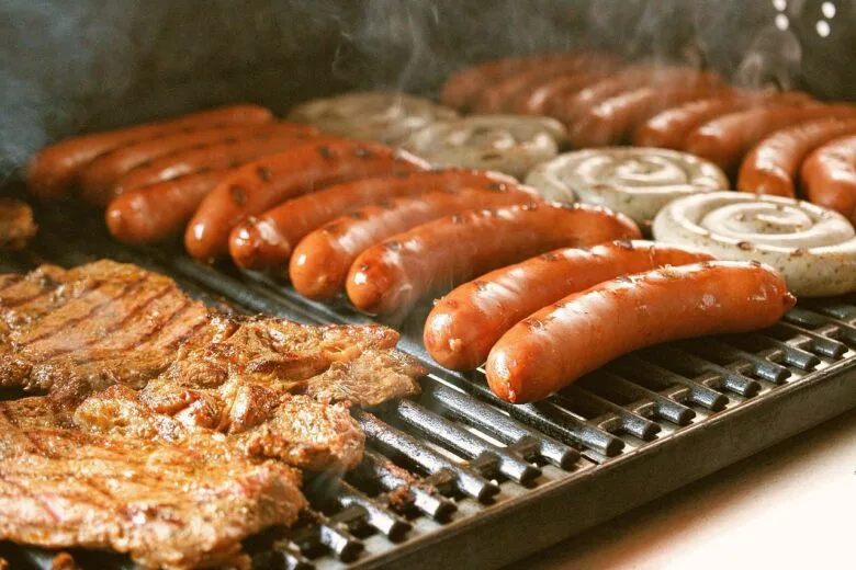 渋谷の貸切忘年会でおすすめの料理ジャンルと選び方　イメージ画像