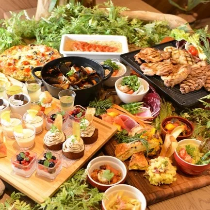 渋谷で雨の日にBBQするなら渋谷ピカリエがおすすめ！
渋谷駅チカのおしゃれ居酒屋を貸切で♪
豊富な飲み放題付きコース♪
